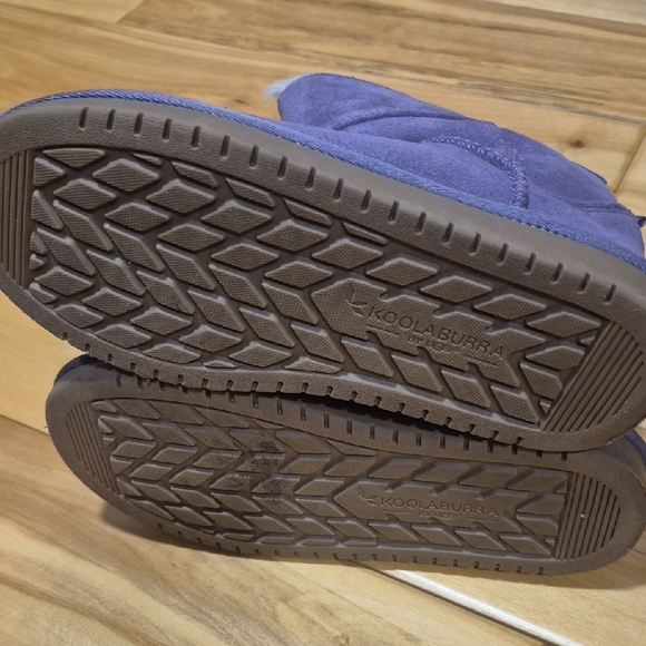 Koolaburra Kids Lavender Boots - Picture 7 of 10